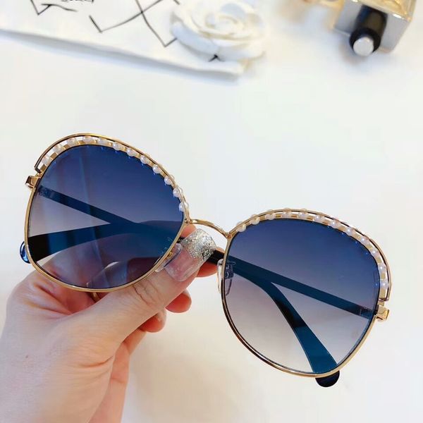 new 4246 mens sunglasses men sun glasses women sunglasses fashion style protects eyes gafas de sol lunettes de soleil with box, White;black
new 4246 mens sunglasses men sun glasses women sunglasses fashion style protects eyes gafas de sol lunettes de soleil with box, White;black