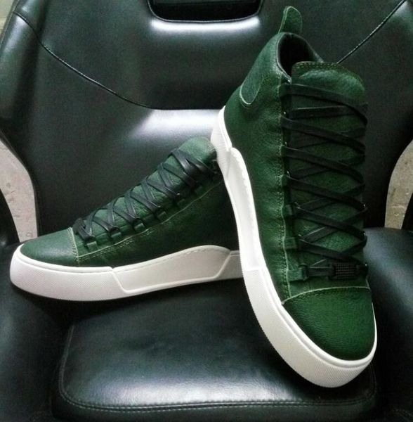 NEW genuine leathe Factory direct sale arena 3 genuine leather men casual shoes arena Bal*nci*ga All colors low top shoes size 39-46
NEW genuine leathe Factory direct sale arena 3 genuine leather men casual shoes arena Bal*nci*ga All colors low top shoes size 39-46