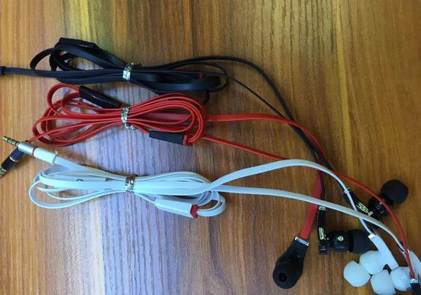 Fones de ouvido de celular taolami
Fones de ouvido de celular taolami