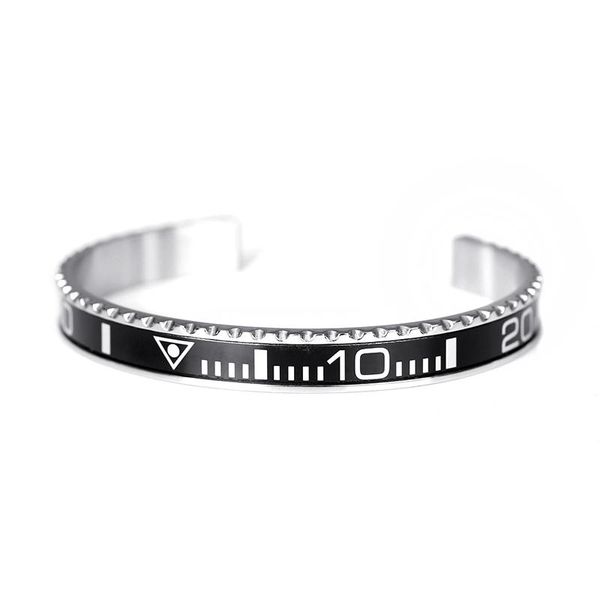 classic silver plated speedometer official dia men cuff bracelet bangles in 316l stainless steel speedometer bezel bracelet men jewelry, Golden;silver
classic silver plated speedometer official dia men cuff bracelet bangles in 316l stainless steel speedometer bezel bracelet men jewelry, Golden;silver