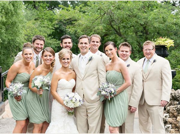 simple 2018 beige men suits wedding suits for man custom made bridegroom groomsmen groom 3piece slim fit formal blazer prom tuxedos man, Black;gray
simple 2018 beige men suits wedding suits for man custom made bridegroom groomsmen groom 3piece slim fit formal blazer prom tuxedos man, Black;gray