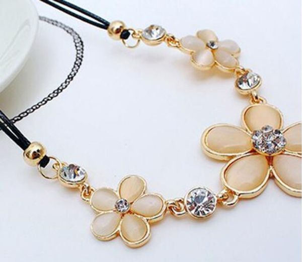 new style new korean version of sunflowers maoyanshi necklace creative plum flower small daisy skin cord collarbone chain fashion classic de, Silver
new style new korean version of sunflowers maoyanshi necklace creative plum flower small daisy skin cord collarbone chain fashion classic de, Silver