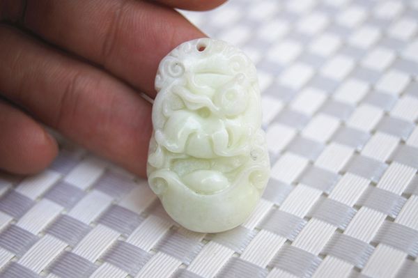 hand-carved - natural white fly yellow jade zodiac rabbit, dragon, snake yupe. amulet - pendant necklace., Silver
hand-carved - natural white fly yellow jade zodiac rabbit, dragon, snake yupe. amulet - pendant necklace., Silver