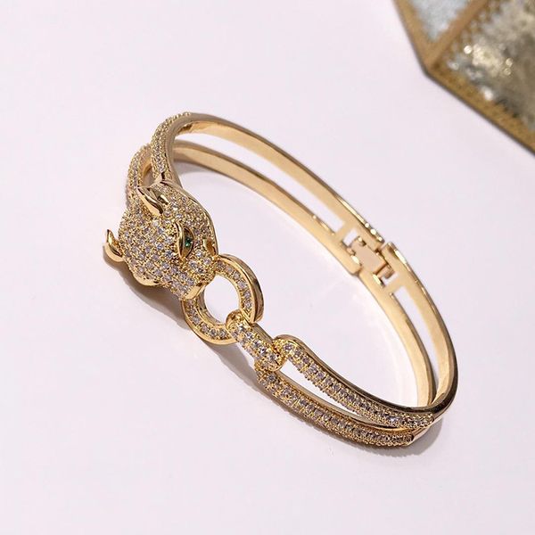 Foreign trade wholesale hot leopard jewelry bangle European and American style money leopard bracelets double wire diamond bracelet
Foreign trade wholesale hot leopard jewelry bangle European and American style money leopard bracelets double wire diamond bracelet