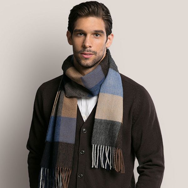 2017 new scarf winter warm men scarf wool cashmere plaid patchwork tassels wraps scarves husband men for gift, Blue;gray
2017 new scarf winter warm men scarf wool cashmere plaid patchwork tassels wraps scarves husband men for gift, Blue;gray