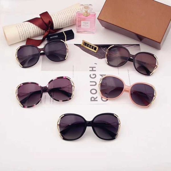 women sunglasses glasses fashion designer retro sunglasses brand men oculos coating gafas de sol 2018 sun brand ughlh, White;black
women sunglasses glasses fashion designer retro sunglasses brand men oculos coating gafas de sol 2018 sun brand ughlh, White;black