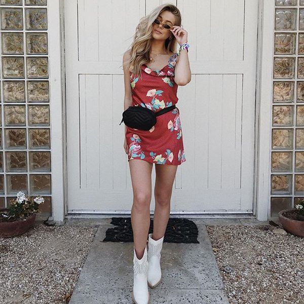 womens sleeveless dress floral strappy slash neck vestido 2018 bodycon evening party clubwear short mini dress fashion sj1816, Black;gray
womens sleeveless dress floral strappy slash neck vestido 2018 bodycon evening party clubwear short mini dress fashion sj1816, Black;gray