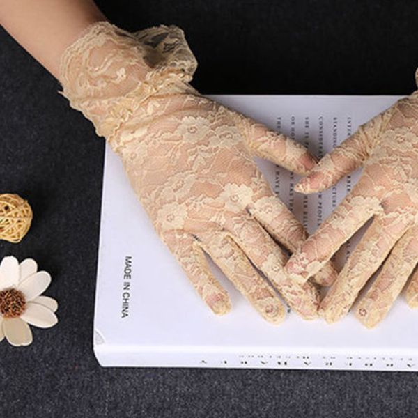 ladies short elegant floral lace gloves women evening bridal wedding prom party sun protection gloves breathable mitten, Blue;gray
ladies short elegant floral lace gloves women evening bridal wedding prom party sun protection gloves breathable mitten, Blue;gray