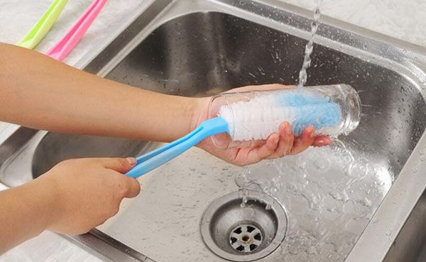 new high-quality pp material strong decontamination soft bristle brush can be hanging long handle brush bottle cup cleaning brush
new high-quality pp material strong decontamination soft bristle brush can be hanging long handle brush bottle cup cleaning brush