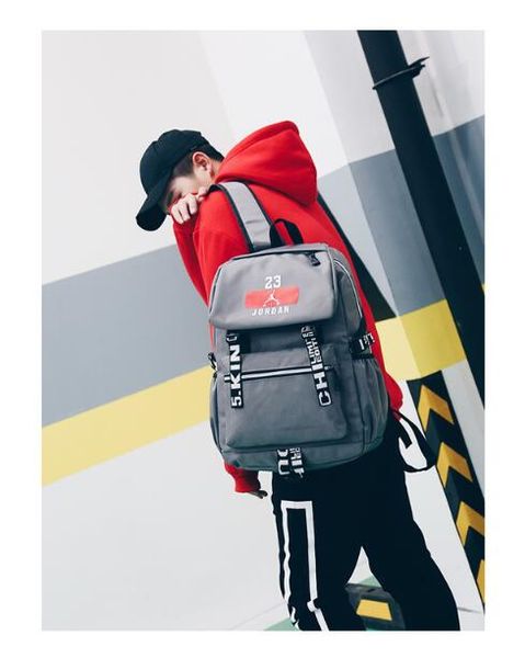 18 new tar men and women flying backpack fa hion wild tudent bag campu popular hipping
18 new tar men and women flying backpack fa hion wild tudent bag campu popular hipping