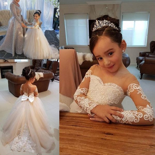princess sheer neck ball gown flower girl dresses for wedding 2018 lace appliques long sleeves girls pageant gowns back covered buttons bow, White;blue
princess sheer neck ball gown flower girl dresses for wedding 2018 lace appliques long sleeves girls pageant gowns back covered buttons bow, White;blue