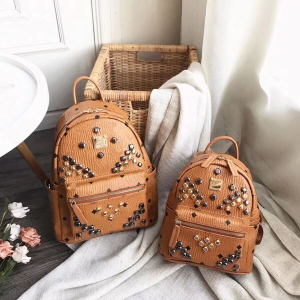 new fashion women and men backpack jtxs pu rivet backpack punk backpack leisure bags party bags
new fashion women and men backpack jtxs pu rivet backpack punk backpack leisure bags party bags