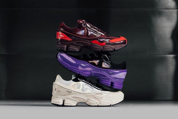 Raf Simons Ozweego III Spring 2018 Collection Men Women Fashion Sneaker Running Shoes
Raf Simons Ozweego III Spring 2018 Collection Men Women Fashion Sneaker Running Shoes
