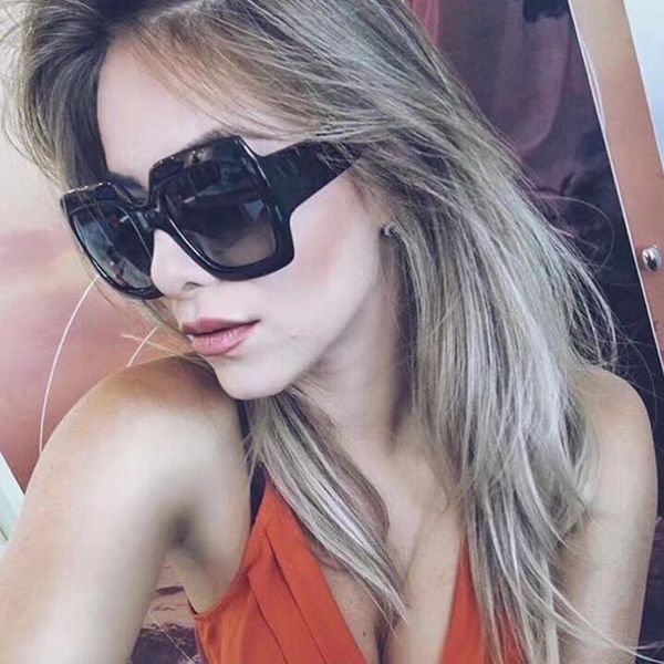 new sunglasses women acetate fashion retro sunglass with case frame oculos de sol masculino feminino with box, White;black
new sunglasses women acetate fashion retro sunglass with case frame oculos de sol masculino feminino with box, White;black