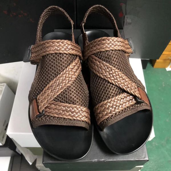 2018ss factory outlet robot pattern sandals persional mold fashion men and women shoes, Black
2018ss factory outlet robot pattern sandals persional mold fashion men and women shoes, Black