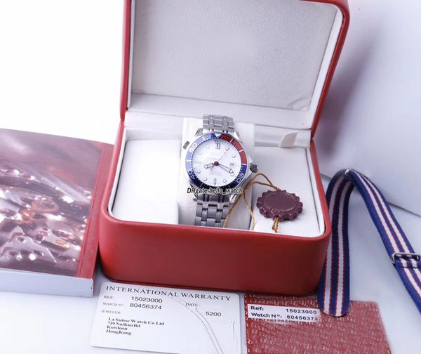 limited 300m diver commander's 007 white dial 212.32.41.20.04.001 automatic mens watch steel bracelet with original box and nylon strap, Slivery;brown
limited 300m diver commander's 007 white dial 212.32.41.20.04.001 automatic mens watch steel bracelet with original box and nylon strap, Slivery;brown