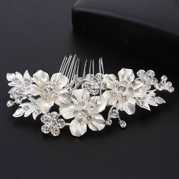 Golden Rhinestone Crystal Shell flowers pearl hair combs for Women Trendy Bride Hair Accessories Wedding hair comb decorations, Slivery;golden
Golden Rhinestone Crystal Shell flowers pearl hair combs for Women Trendy Bride Hair Accessories Wedding hair comb decorations, Slivery;golden