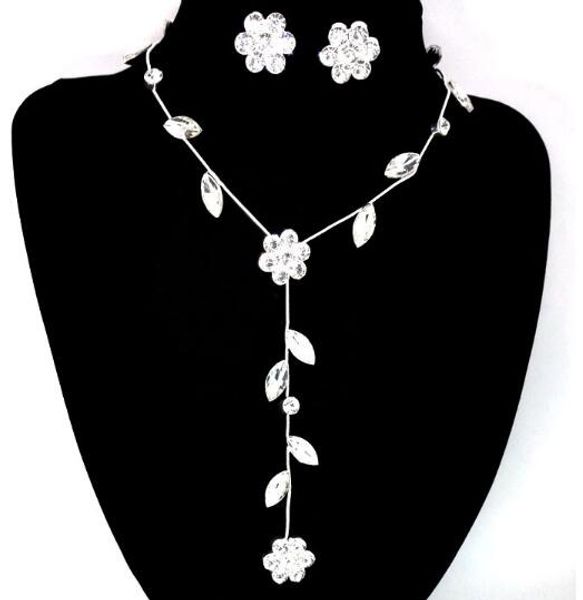 new bridal wedding decoration plum flower gem two-piece necklace, earring set, long necklace, fashion classic, exquisite and elegant, Silver
new bridal wedding decoration plum flower gem two-piece necklace, earring set, long necklace, fashion classic, exquisite and elegant, Silver