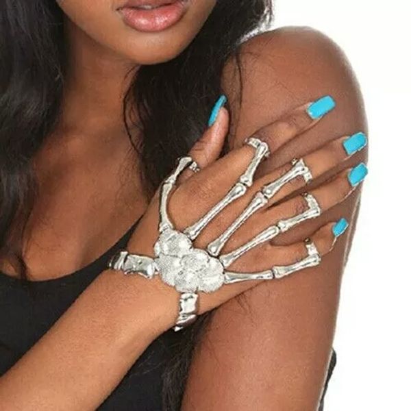 devil's claw skeleton bracelet exaggerated silver jewelry plating 18k gold plating halloween accessories 2018 new, Golden;silver
devil's claw skeleton bracelet exaggerated silver jewelry plating 18k gold plating halloween accessories 2018 new, Golden;silver