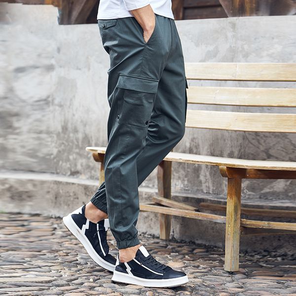 new winter long trousers pants men black fashion sweatpants for men quality casual pants males clothes
new winter long trousers pants men black fashion sweatpants for men quality casual pants males clothes