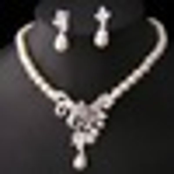 female jewelry set crystal pearl silver plated necklace earrings wedding party bridal wedding party wearing jewelry set
female jewelry set crystal pearl silver plated necklace earrings wedding party bridal wedding party wearing jewelry set