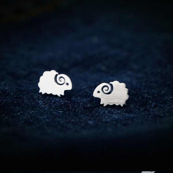 cute real. 925 sterling silver jewelry chunky sheep shape lamb stud earrings animal charm gtle403, Golden;silver
cute real. 925 sterling silver jewelry chunky sheep shape lamb stud earrings animal charm gtle403, Golden;silver