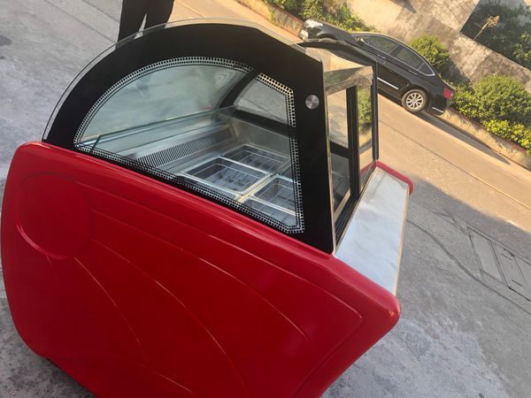 ent auto defrost, cooling air convection design,anti-fog glass 8 pans gelato display er/ice cream er/ice cream showcase
ent auto defrost, cooling air convection design,anti-fog glass 8 pans gelato display er/ice cream er/ice cream showcase