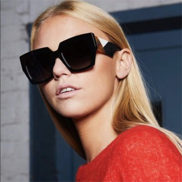 2018 new italy brand designer luxury square women sunglasses big frame tricolor gradient white green men sun glasses occhiali da sole donna, White;black
2018 new italy brand designer luxury square women sunglasses big frame tricolor gradient white green men sun glasses occhiali da sole donna, White;black