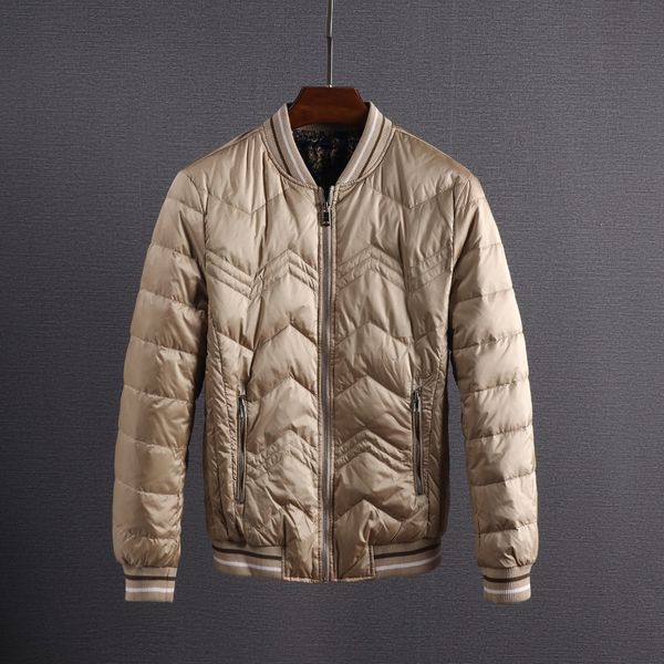 2018 new plus size winter jacket 2018 fashion cotton contrast color warm brand parkas short clothing parka shiny mens coats, Black
2018 new plus size winter jacket 2018 fashion cotton contrast color warm brand parkas short clothing parka shiny mens coats, Black