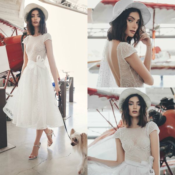 2019 short wedding dresses jewel neck lace backless short sleeve bridal gowns a line tea length beach wedding dress, White
2019 short wedding dresses jewel neck lace backless short sleeve bridal gowns a line tea length beach wedding dress, White