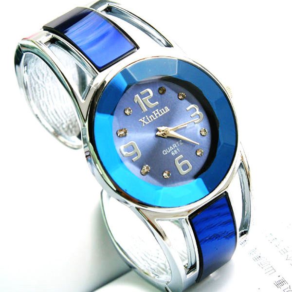 wengle new 2018 xinghua fashion korean version upscale diamond simple glass mirror bracelets quartz bracelet watch, Slivery;brown
wengle new 2018 xinghua fashion korean version upscale diamond simple glass mirror bracelets quartz bracelet watch, Slivery;brown
