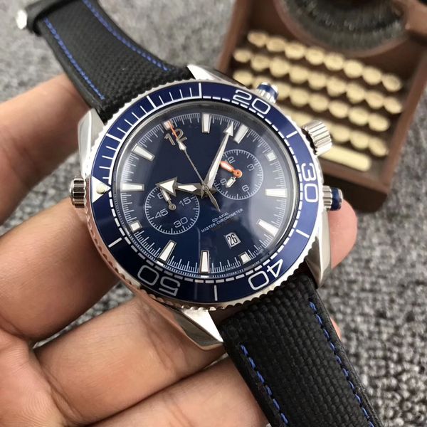 2020 mens chronograph watch stainless steel japanese quartz movement sports men watches wristwatch, Slivery;brown
2020 mens chronograph watch stainless steel japanese quartz movement sports men watches wristwatch, Slivery;brown