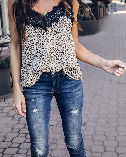 summer women sleeveless v-neck leopard printed camis lace crochet street stylish tank vest, White
summer women sleeveless v-neck leopard printed camis lace crochet street stylish tank vest, White