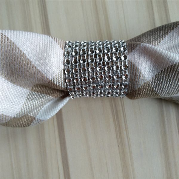 100pcs/lot plastic wrap napkin ring buckle l wedding supplies home party decoration tableware tools plastic mesh drill
100pcs/lot plastic wrap napkin ring buckle l wedding supplies home party decoration tableware tools plastic mesh drill