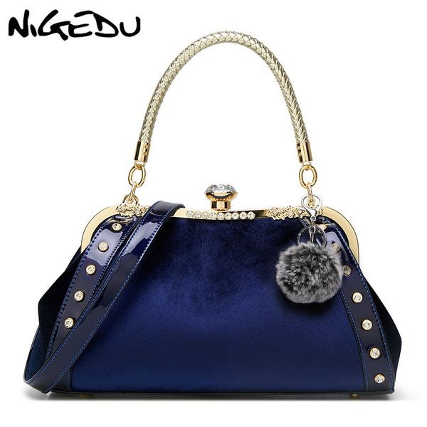 nigedu fashion diamond women handbags design ladies totes fur ball female shoulder messenger bag winter velvet bridal bag
nigedu fashion diamond women handbags design ladies totes fur ball female shoulder messenger bag winter velvet bridal bag