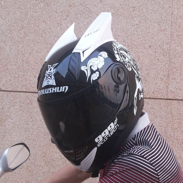 motorcycle helmet with horn special design four season full face automobile race helmet with ears casco motocicleta
motorcycle helmet with horn special design four season full face automobile race helmet with ears casco motocicleta