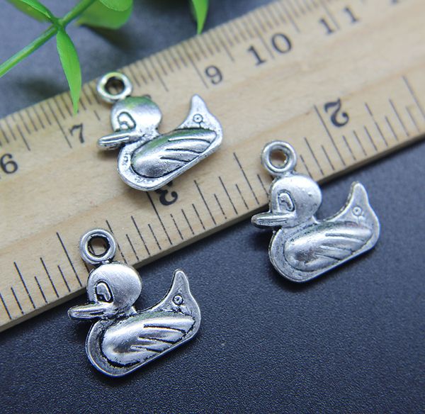 wholesale 100pcs little duck alloy charms pendant retro jewelry making diy keychain ancient silver pendant for bracelet earrings 19*11mm, Bronze;silver
wholesale 100pcs little duck alloy charms pendant retro jewelry making diy keychain ancient silver pendant for bracelet earrings 19*11mm, Bronze;silver