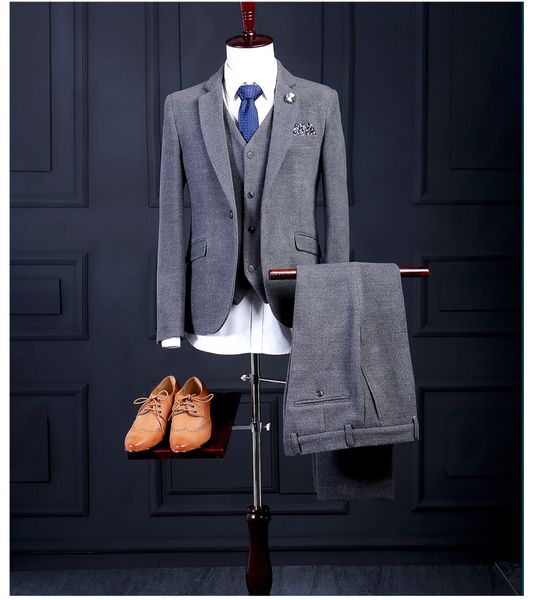 новая марка красавцы костюмы свадеб tuxedos one button 3 шт (куртка + брюки + жилет) зубчатый воротник классический fit костюмы, Black;gray
новая марка красавцы костюмы свадеб tuxedos one button 3 шт (куртка + брюки + жилет) зубчатый воротник классический fit костюмы, Black;gray