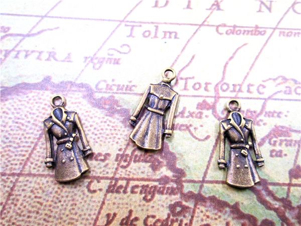 60 pcs-- coat charms,antique bronze 3d mini clothings overcoats coats windbreakers charms pendants 23x12mm, Bronze;silver
60 pcs-- coat charms,antique bronze 3d mini clothings overcoats coats windbreakers charms pendants 23x12mm, Bronze;silver