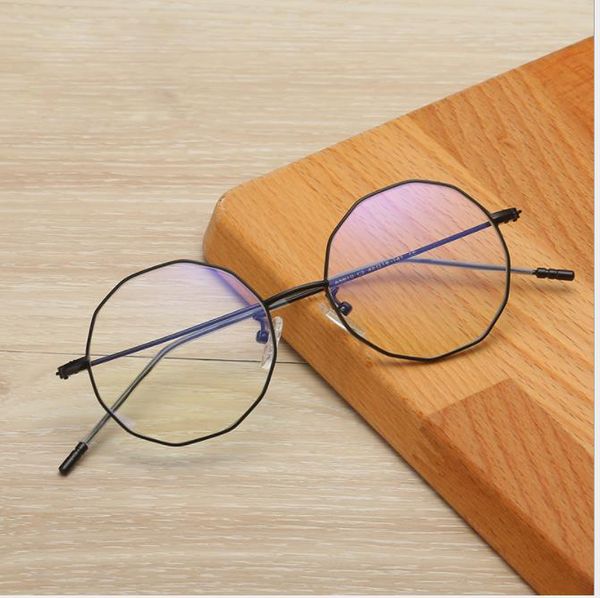 gold frames, student glasses, kick-off, anti blue lens frames, round men and women frames, White;black
gold frames, student glasses, kick-off, anti blue lens frames, round men and women frames, White;black