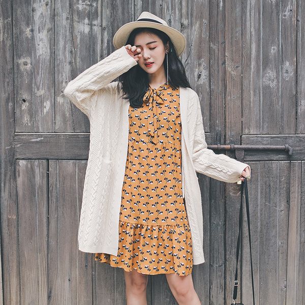 in the long twist sweater 2017 female hitz korean white-collar a loose sweater cardigan coat thickness, White;black
in the long twist sweater 2017 female hitz korean white-collar a loose sweater cardigan coat thickness, White;black