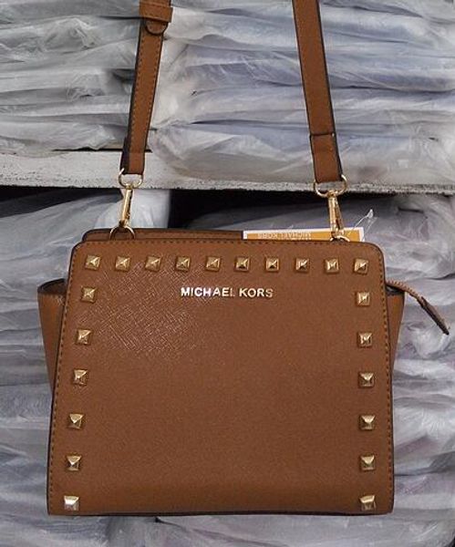 wholesale 2018 luxury women designer handbags bag new pink black khaki fashion pu leather pu cross body wallet free shipping M2
wholesale 2018 luxury women designer handbags bag new pink black khaki fashion pu leather pu cross body wallet free shipping M2