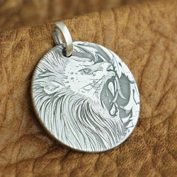 laser engraved high details 999 sterling silver king of lion mens biker punk pendant 9x304 just pendant
laser engraved high details 999 sterling silver king of lion mens biker punk pendant 9x304 just pendant