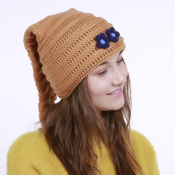 2018 autumn winter skullies cap small flowers decoration cute braid knit hat for women fashion girl christmas hat, Blue;gray
2018 autumn winter skullies cap small flowers decoration cute braid knit hat for women fashion girl christmas hat, Blue;gray
