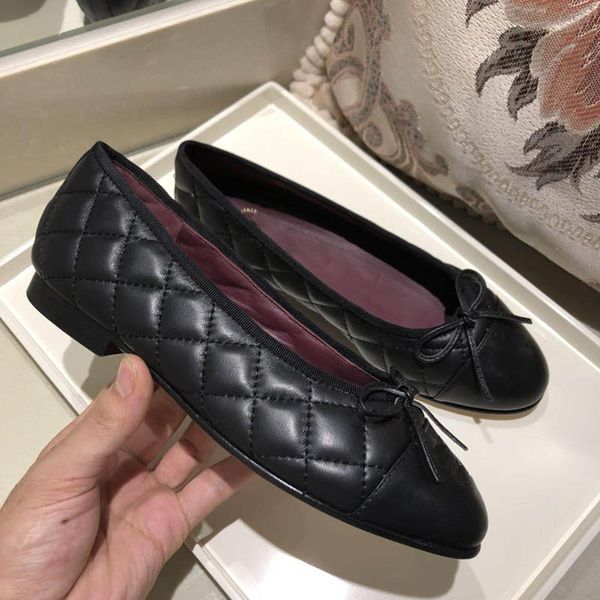 Luxury Brand Diamond Lattice Ballet flats Genuine leather women shoes fashion designer shoes Size 35-40 model JS001
Luxury Brand Diamond Lattice Ballet flats Genuine leather women shoes fashion designer shoes Size 35-40 model JS001