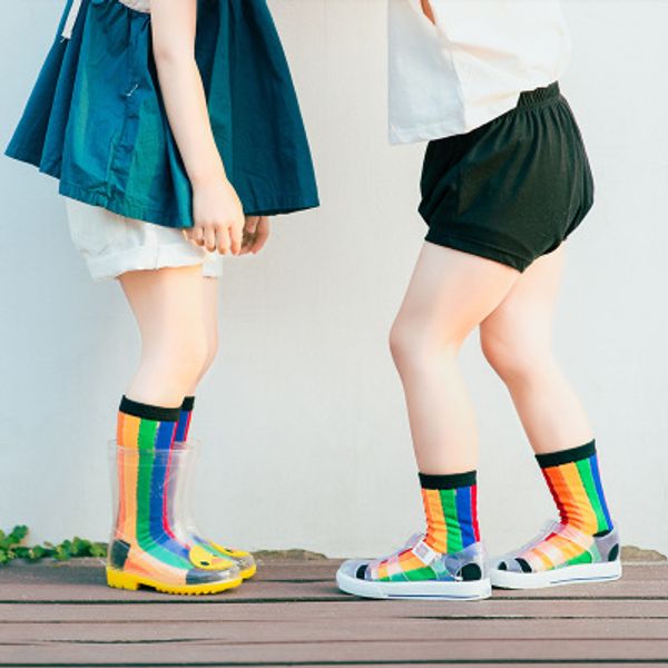 fashion summer rainbow color vertical striped socks kids boys girls cotton mid length and short childrens sock baby designer socks z076 1-8t, Pink;yellow
fashion summer rainbow color vertical striped socks kids boys girls cotton mid length and short childrens sock baby designer socks z076 1-8t, Pink;yellow