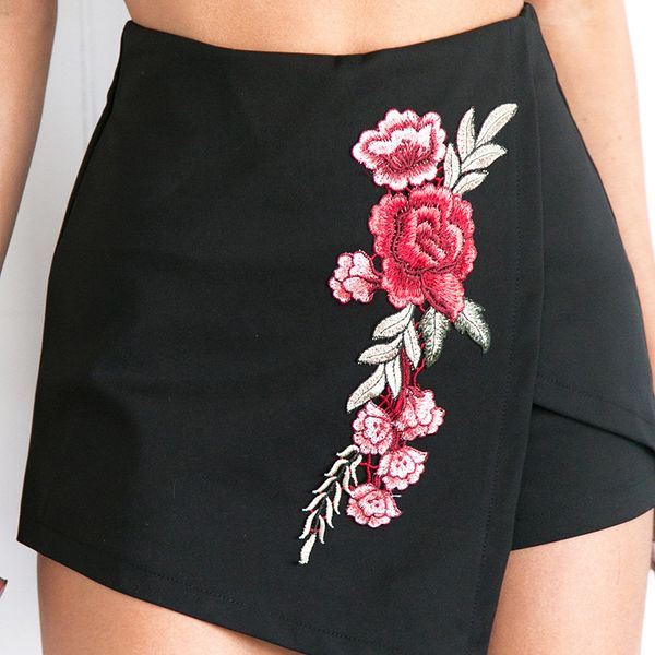 vanled 2018 new selling women shorts black floral embroidery mini shorts skirt splice women's casual summer skirt, White;black
vanled 2018 new selling women shorts black floral embroidery mini shorts skirt splice women's casual summer skirt, White;black