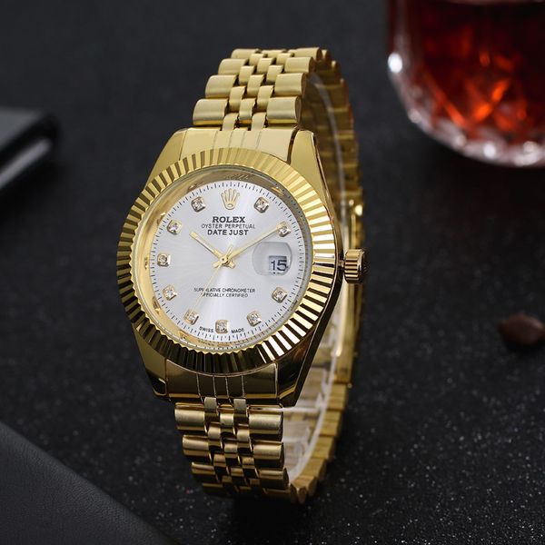 Luxury brand quartz watche men and women fa hion tainle teel watch rhine tone auto date gold watch relógio orologio ma chile
Luxury brand quartz watche men and women fa hion tainle teel watch rhine tone auto date gold watch relógio orologio ma chile