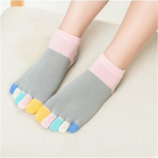 women fashion leisure five-toe sock soft cotton breathable sweat-absorbent deodorant casual socks, Black;white
women fashion leisure five-toe sock soft cotton breathable sweat-absorbent deodorant casual socks, Black;white