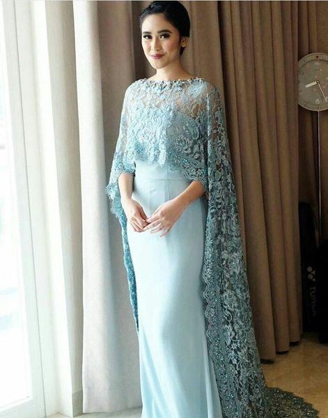 2018 prom dress new fashion arabic long cape evening gowns boat neck lace embroidery with shawl evening dress, Black;red
2018 prom dress new fashion arabic long cape evening gowns boat neck lace embroidery with shawl evening dress, Black;red